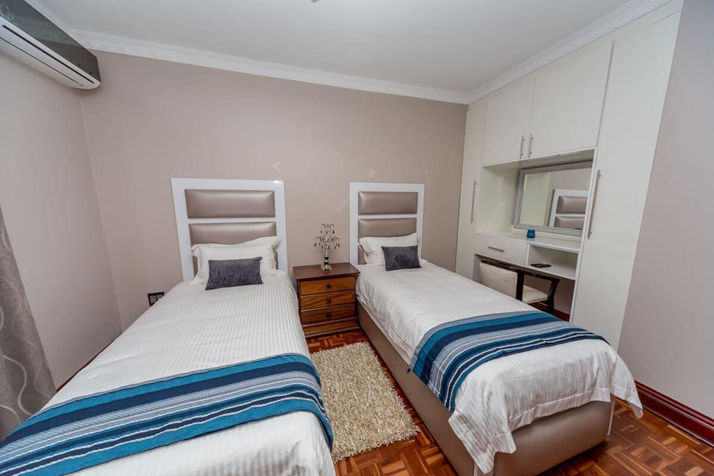 The Musafer Travel Lodge Пітермаріцбург Екстер'єр фото