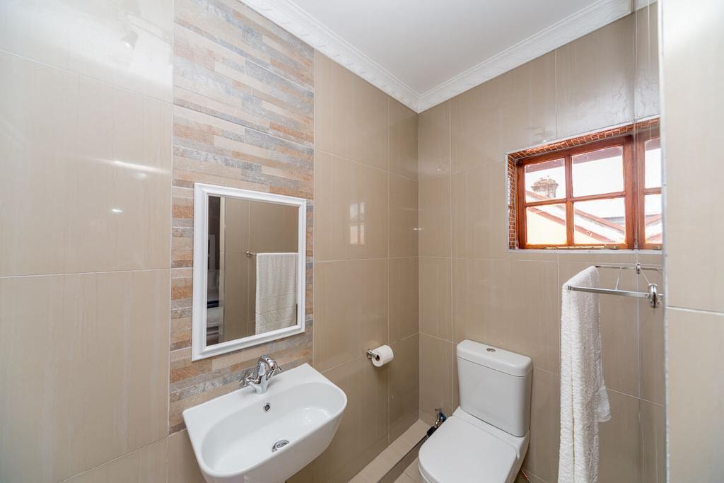 The Musafer Travel Lodge Пітермаріцбург Екстер'єр фото